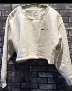 RVCA アイボリー クロップドスウェット