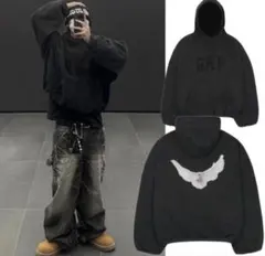 YEEZY GAP ENGINEERED BY BALENCIAGAのサムネイル