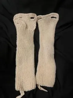クリーム色 ニット アームカバー 指穴付き