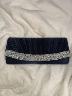 ネイビー プリーツデザイン クラッチバッグ