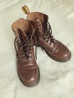 Dr.Martin ドクターマーチン8ホール ブーツ ダークブラウン