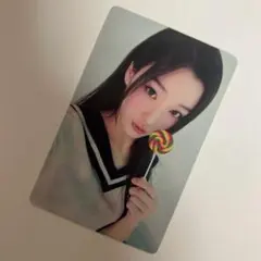 illit イロハ bomb 中国 中華 yizhiyu yzy トレカ