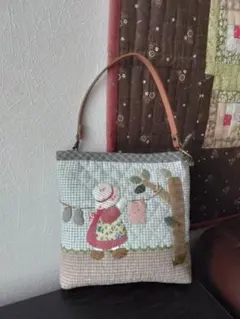 ハンドメイドパッチワーク　スーちゃんのお洗たくポーチ