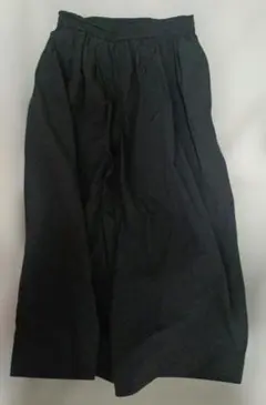 ユニクロ　ナイロンキュロット　黒