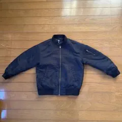 キッズ　ジャンパー　アウター　130cm ユニクロ　ブラック　子供服　MA-1