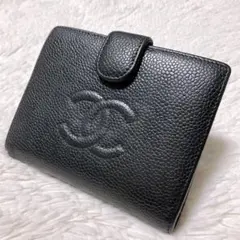 美品♡CHANEL シャネル キャビアスキン 二つ折り財布 ブラック ココマークのサムネイル