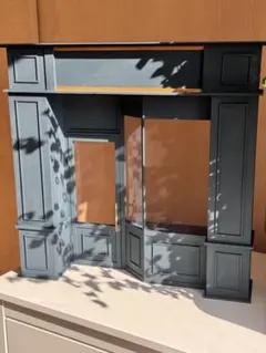 ダークグレー木製　ドールハウス