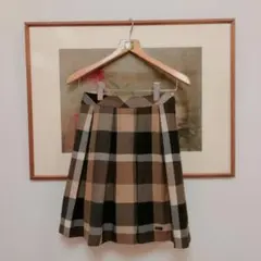 チェックスカート