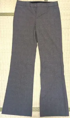 UNIQLO　グレー チェック柄 フレアパンツ
