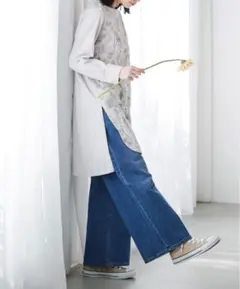 サニークラウズ 白と黄色のガーベラ畑チュニック LLサイズ