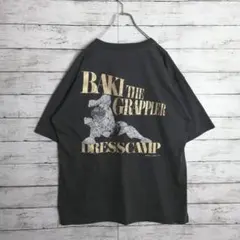 グラップラー刃牙 トリケラトプス拳 DRESSCAMPコラボ Tシャツ グレーのサムネイル