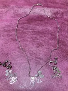 ミッキーマウスのネックレス&イヤリング