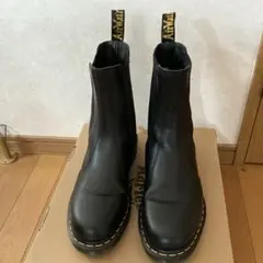 Dr. Martens サイドゴアブーツ 筒丈長め イエローステッチ 正規品