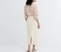 ユニクロ　ドライスウェットナローマキシスカート（丈標準80～84cm）　ホワイト