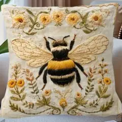 ミツバチ【クッションカバー】刺繍プリントおしゃれ　動物アニマル　かわいい　蝶　花