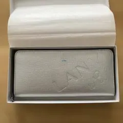 限定品 ランバンオンブルー ラウンドファスナー長財布 シルバー