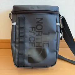 THE NORTH FACE ブラックショルダーバッグ