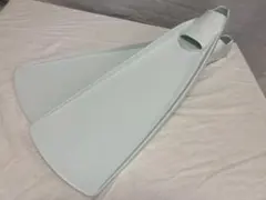 ラスト1本/2025新品 バラクーダ フィン スタンダード ホワイト白 Mサイズ