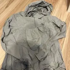 新品未使用　UNIQLOユニクロ　ポケッタブルパーカー収納ケース付き