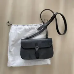 ✨新品✨マーガレットハウエル　ブライドルレザーショルダーバッグのサムネイル