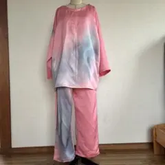 着物リメイク　正絹ピンクと青のグラデーションルームウェア