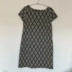 ZARA ワンピース　ネイビー幾何学模様