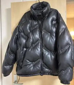 ZARA ブラック PUレザー エンボス加工　ダウンジャケット　XL
