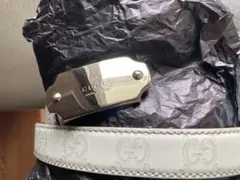 GUCCI ベルト　直営店ショップカード付のサムネイル