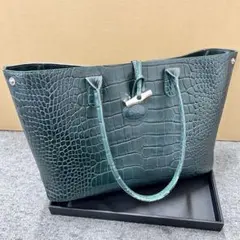 Item thumbnail for item 92d87deb-eb76-4350-b807-0d1d27904515