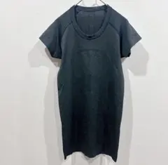 美品 Lululemon ルルレモン Tシャツ ヨガ ランニング ブラックのサムネイル