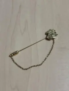 【美品】昭和レトロ ブローチ 金色ゴールド 葉 チェーン付き