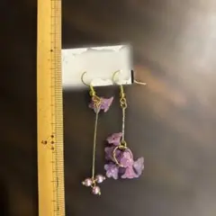 ハンドメイド 紫 花モチーフ ピアス