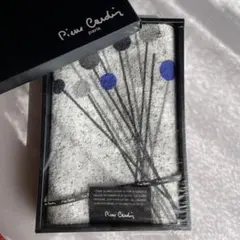 pierre cardin 北欧風のボタニカルなデザイン　バスタオル