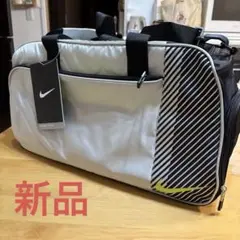 Nike ゴルフバッグ シルバー ストライプのサムネイル