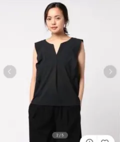 Loulou Willoughby スリットネックラッフルブラウスのサムネイル