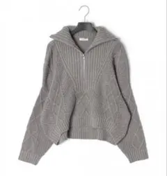 レディース　ケーブルニット　グレー　美品　フリーサイズ