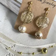 ゴールド透かし模様 イヤリング アクセサリー