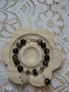 ハンドメイド ブレスレット 蝶のチャーム付き