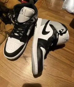 Nike Air Jordan 1 ホワイト/ブラック/グレーのサムネイル