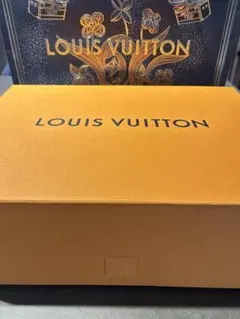 LOUIS VUITTON ギフトボックス 2025ホリデー限定ショッパー付
