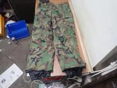 GSOU　SNOW 迷彩 スノーボードパンツ　XL