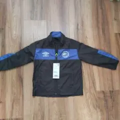 【新品】umbro ウィンドブレーカー 黒/青