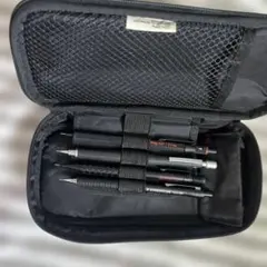 4本の有名なシャーペンとLOONLOONの大容量ペンケースのセットです