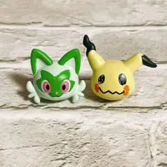 ポケモン　ガチャガチャ　フェイスリングマスコット　第3弾　ミミッキュ　ニャオハ