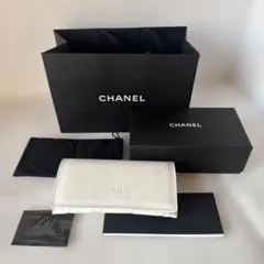 正規品 CHANEL メガネケース 白レザー 未使用 人気モデル 付属品完備