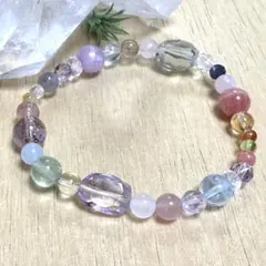 天然石（エレスチャルアメジスト、グリーンアメジスト、ブルートパーズ等）ブレス
