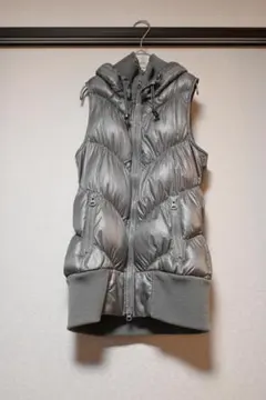 ⭐【GAP】　ダウンベスト　シルバー⭐