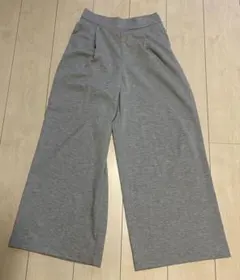 グレー ワイドパンツ ストレッチ素材
