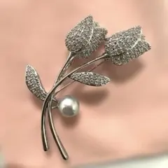あこや真珠 本真珠　ブローチ　パール　華やか　8.8mm 大粒　チューリップ