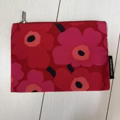 マリメッコポーチ